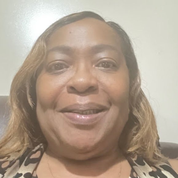 Meet your Posher, Adrienne - Picture 1 of 1